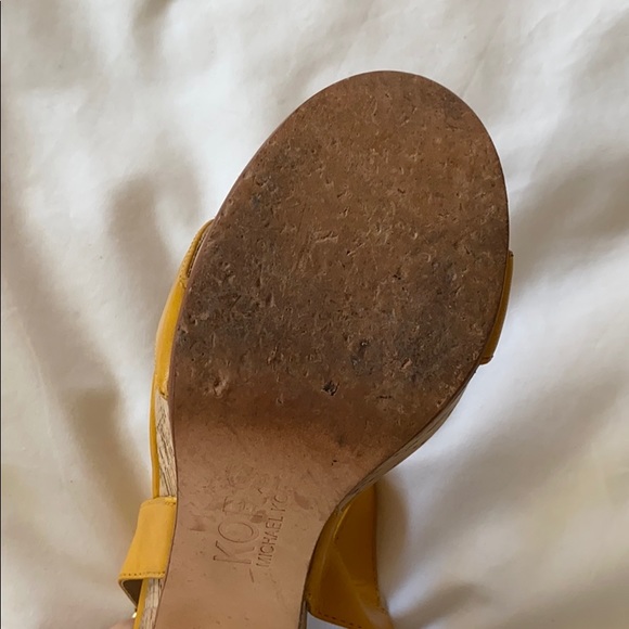 Michael Kors “Dorothy” leather platform shoe - Picture 4 of 4